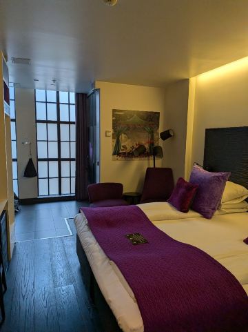 13号酒店-旅行者