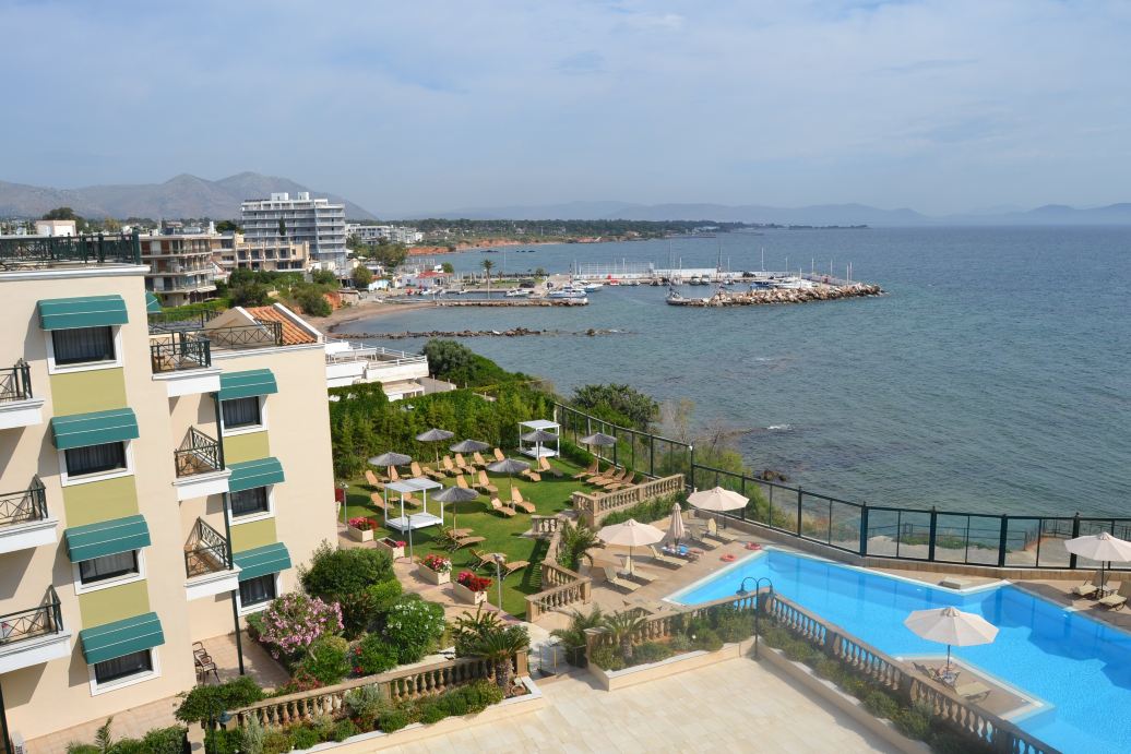 阁楼河滨雅典俱乐部温德姆华美达酒店-旅行者