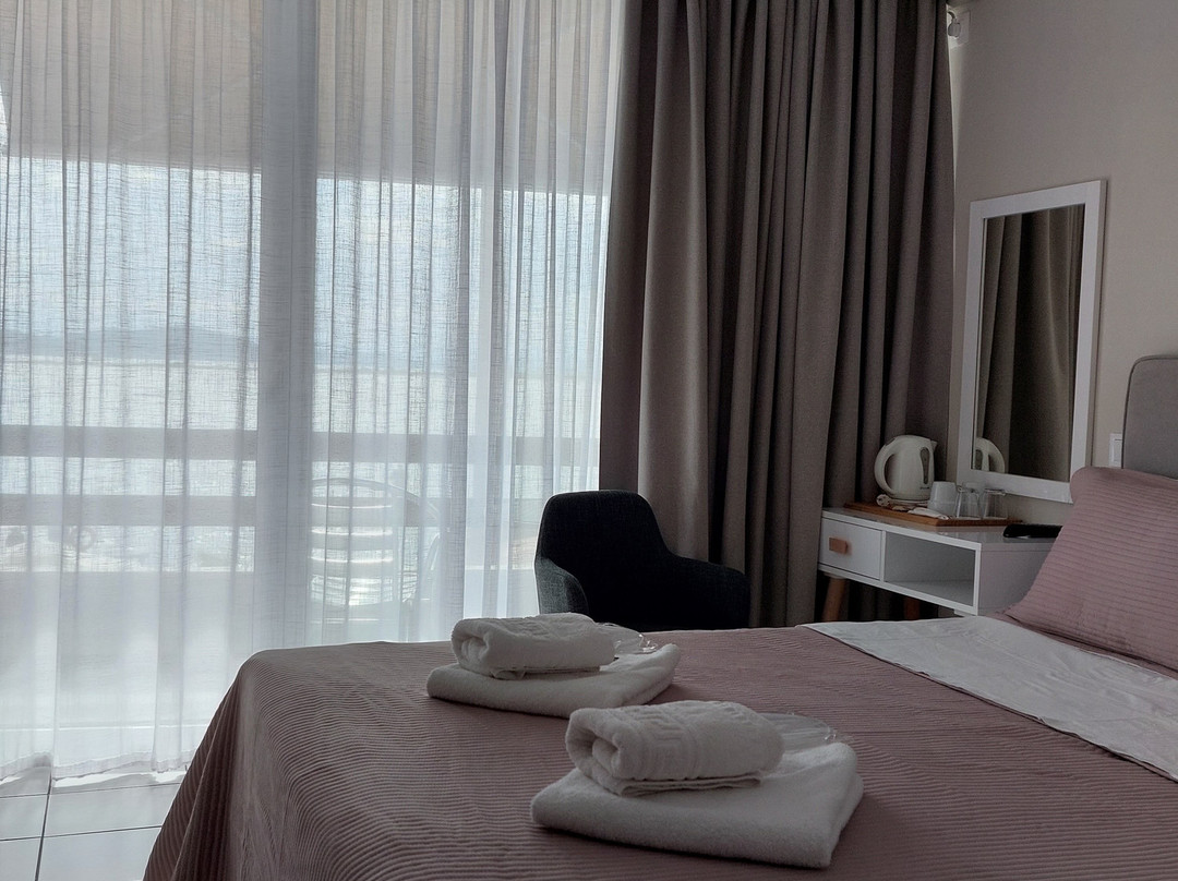 Avra Hotel主图