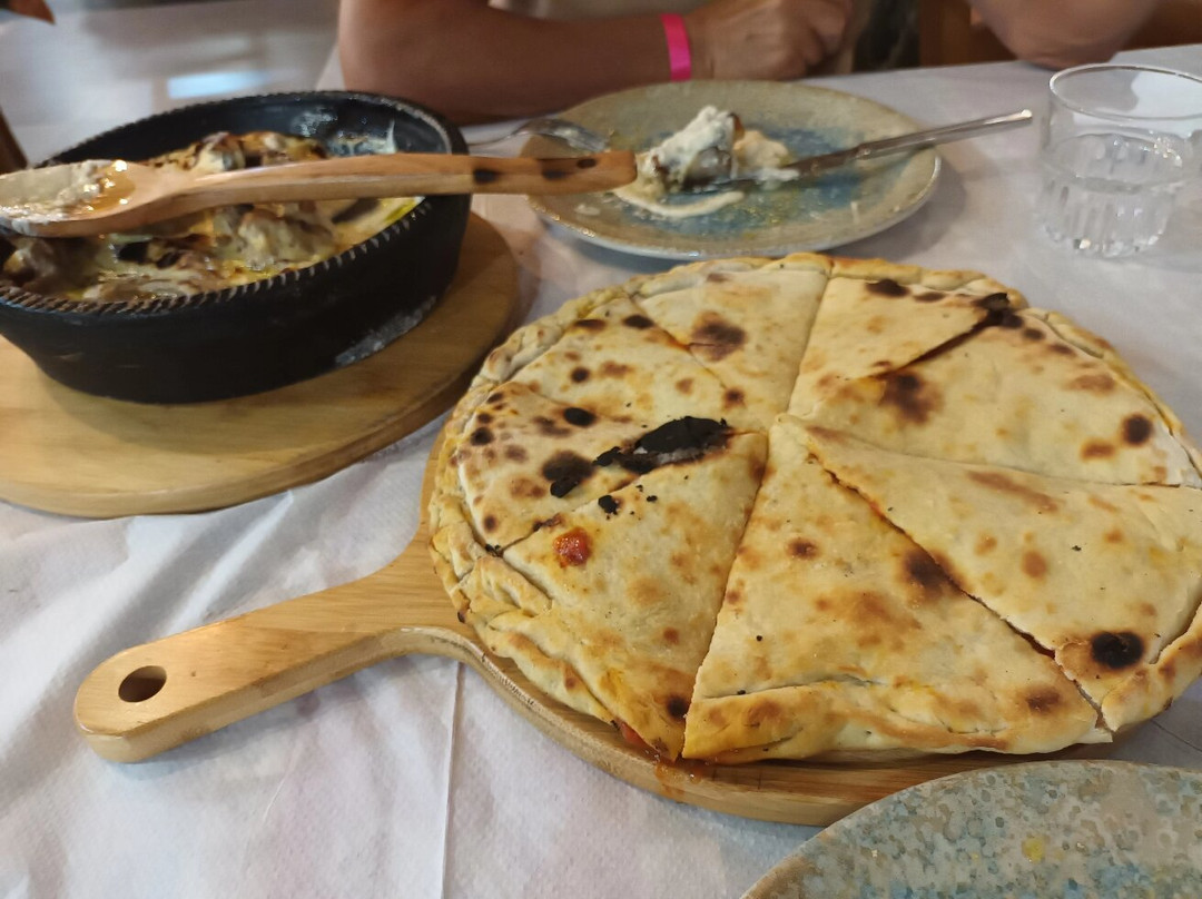Te Bujtina Tradicionale