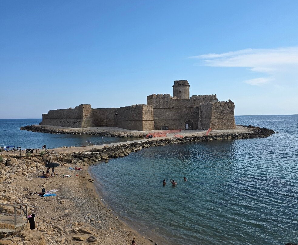Spiaggia Le Castella-Le Castella必去景点