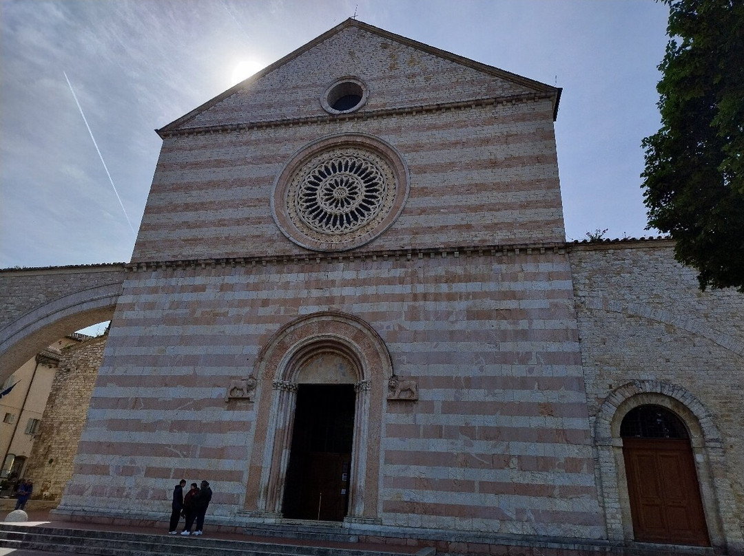 Basilica di Santa Chiara-阿西西必去景点