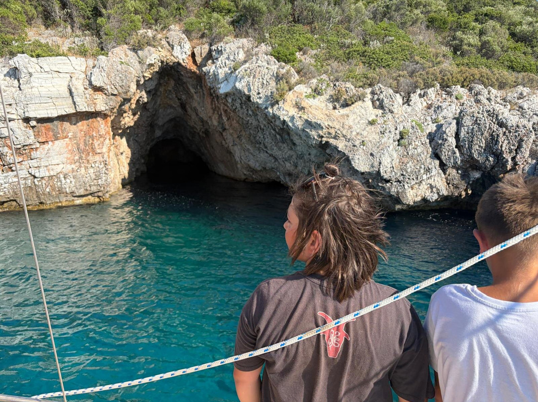 Saloufa Tours-Milina必去景点