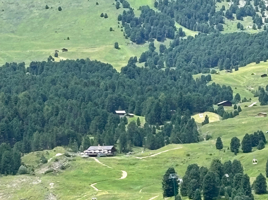 Col Raiser-Santa Cristina Valgardena必去景点