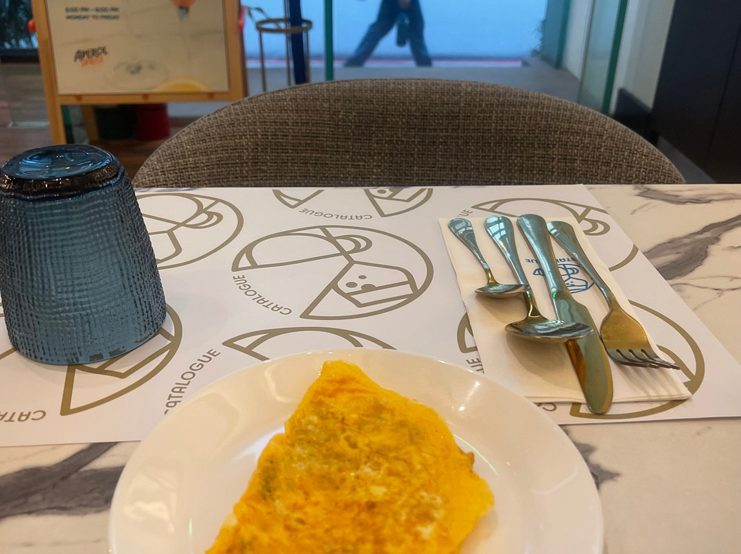 盛捷中央萨尔塞多马卡蒂酒店主图