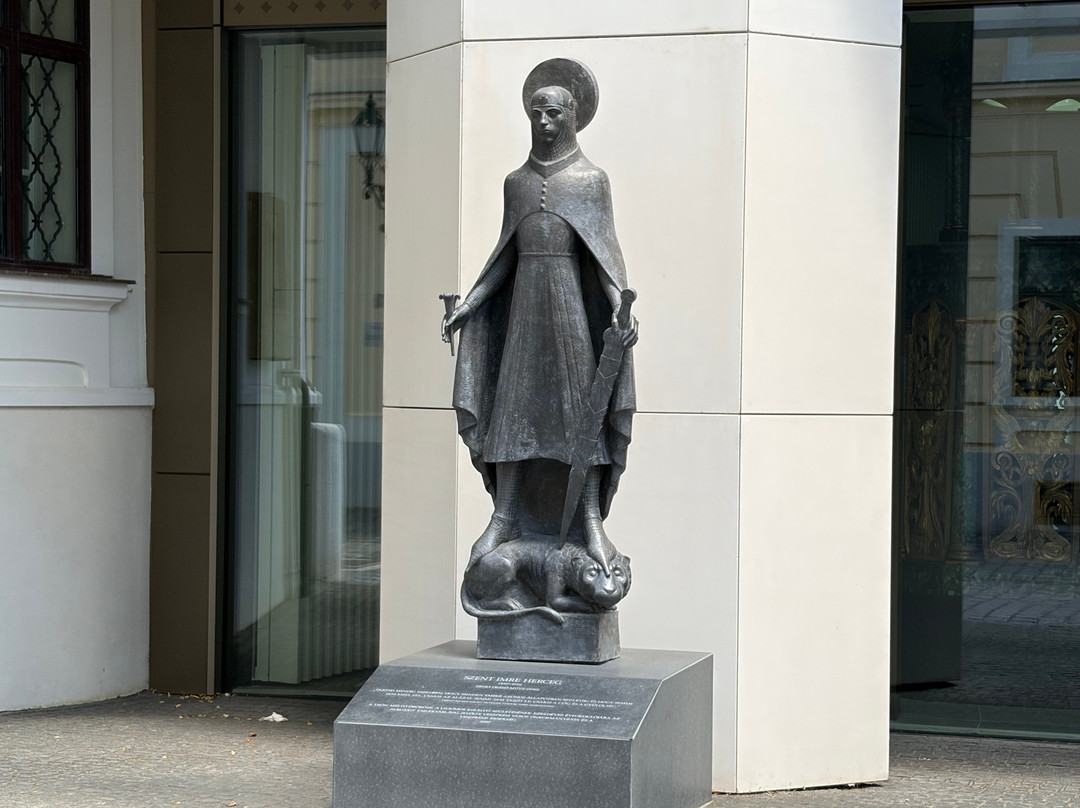 Statue ''Prince St. Emeric''-维斯普雷姆必去景点