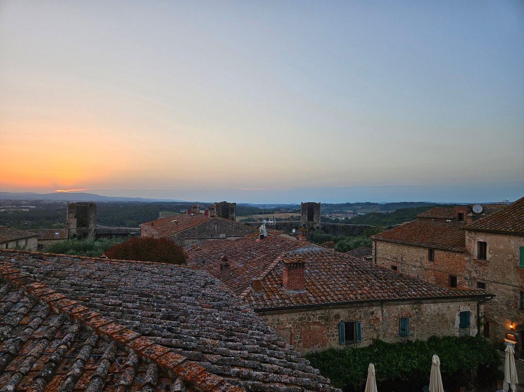 Rooms and Wine Monteriggioni主图