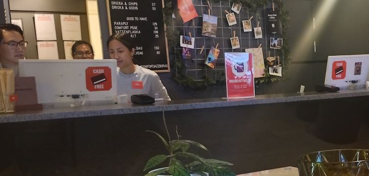 布罗斯爵士凯富酒店-旅行者