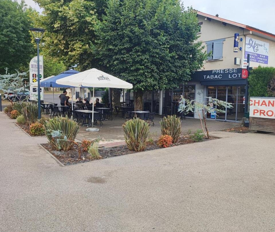 Morlaas酒店住宿-La Hourquie Cafe