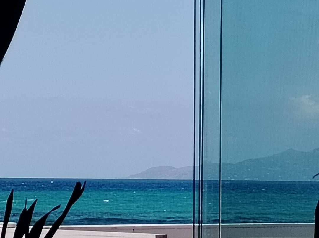 拜亚酒店主图