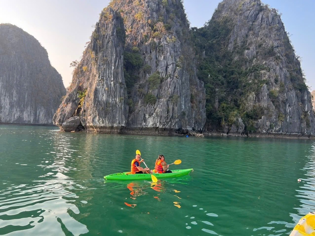Hoa Cuong Cave-Gia Luan必去景点