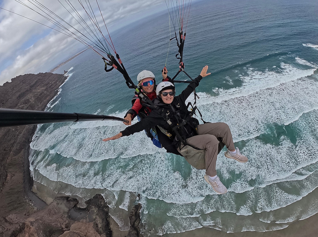 Lanzafly Tandem Paragliding-Yaiza必去景点