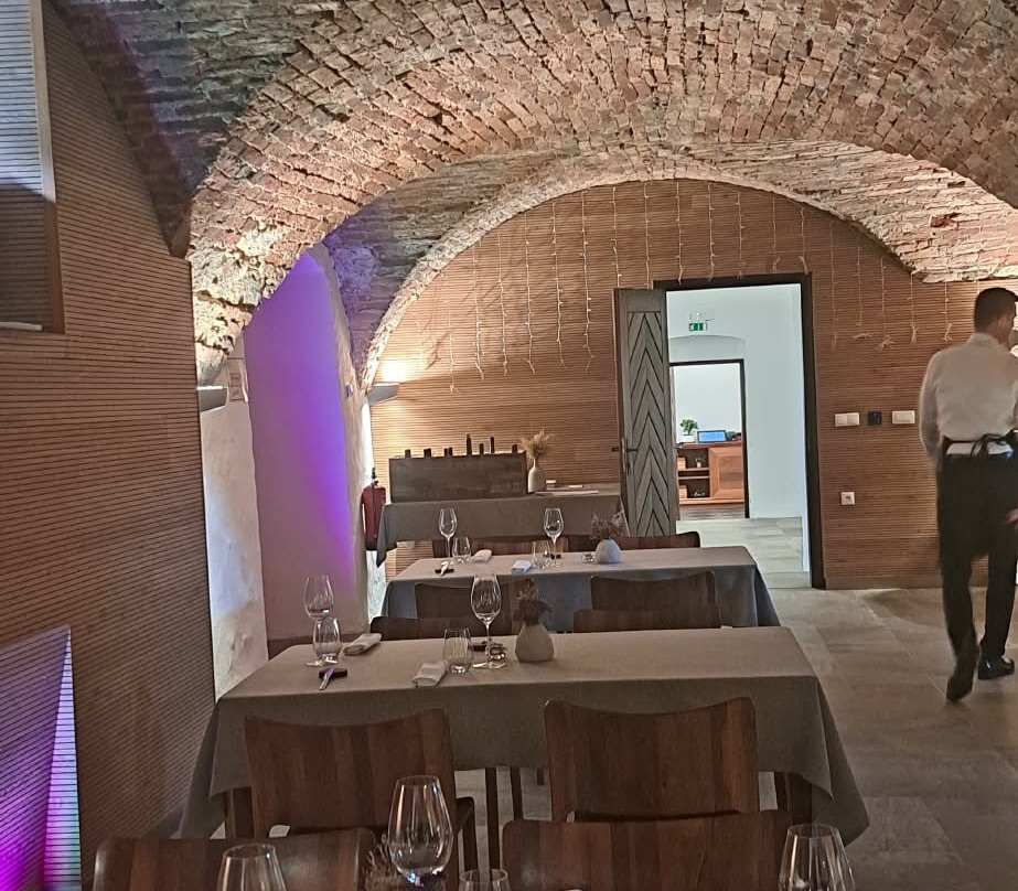 Dveri Pax Winery-Jareninski Dol必去景点