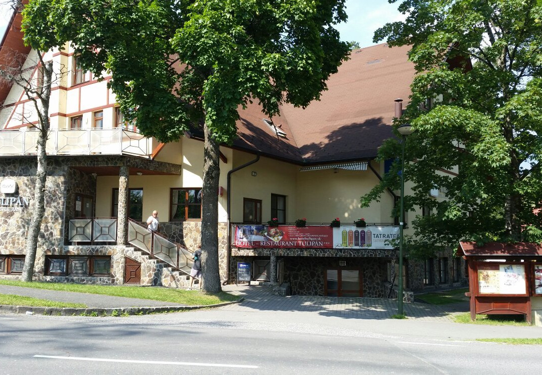 Kezmarske Zlaby酒店住宿-Hotel TULIPÁN