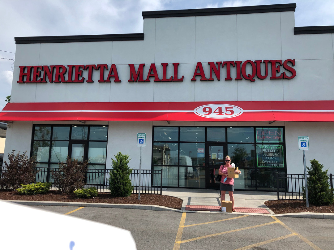 Henrietta Mall Antiques景点图片