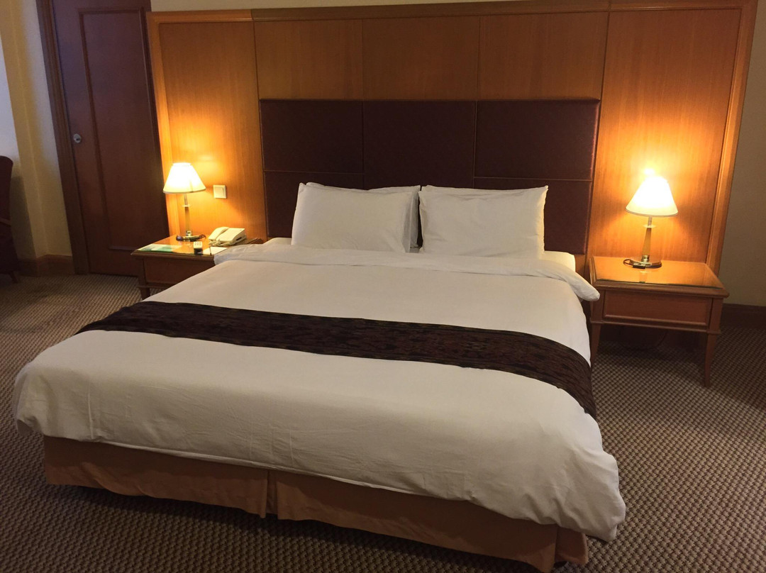 美里酒店住宿-帝国酒店