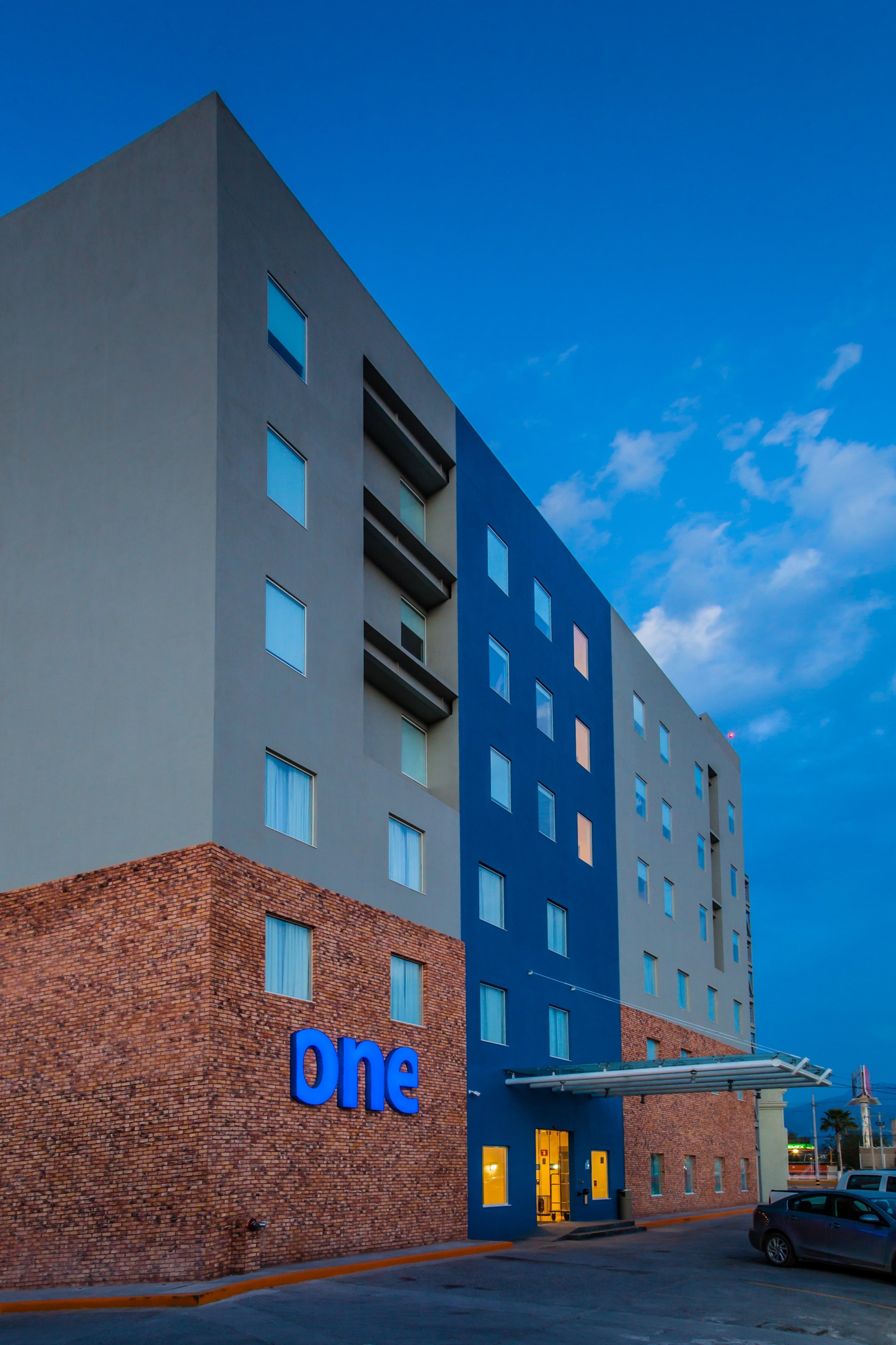 One Monclova Hotel-官方