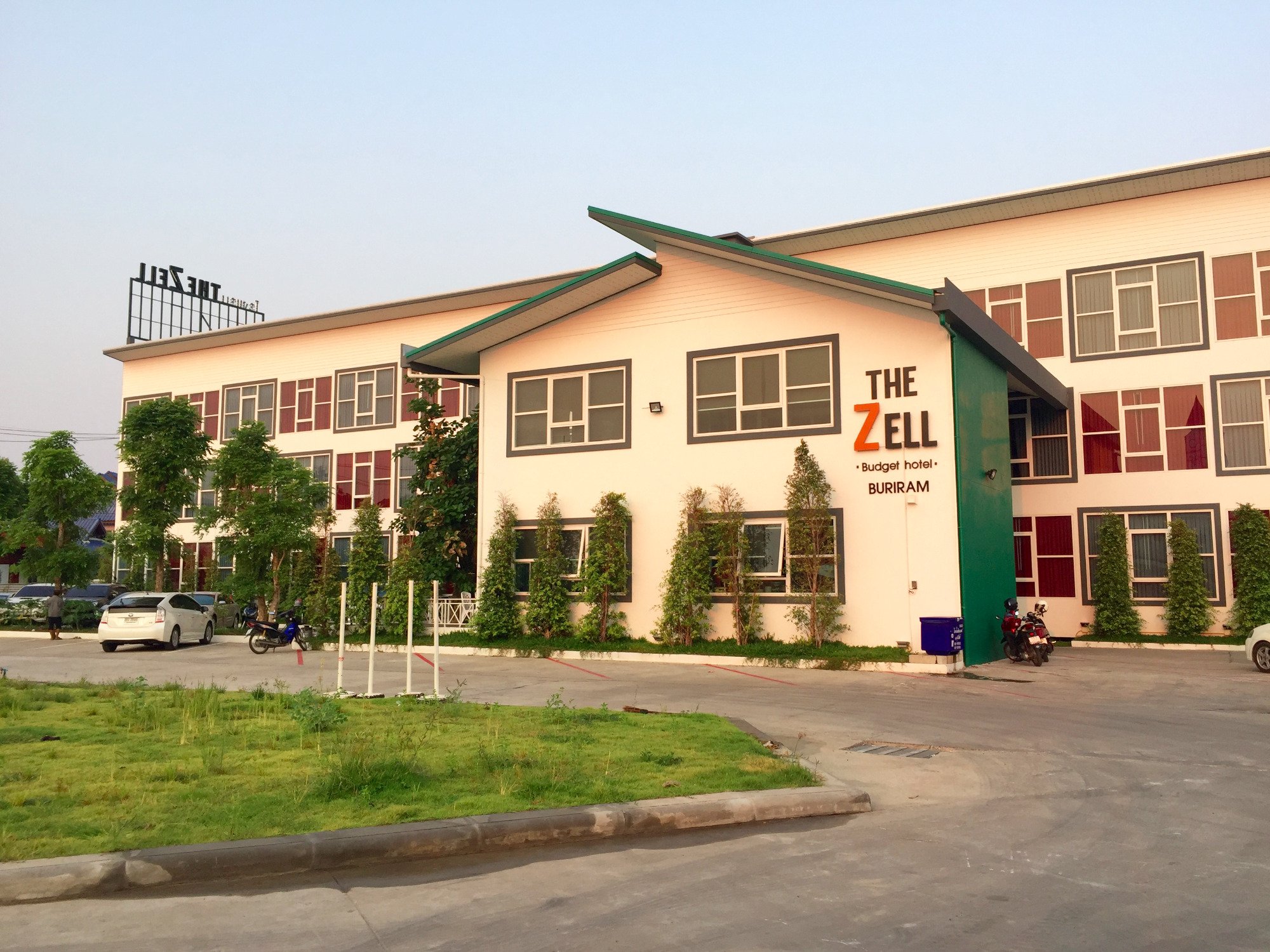 The Zell Budget Hotel Buriram-浴室