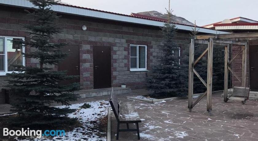 U Ozera Guest House