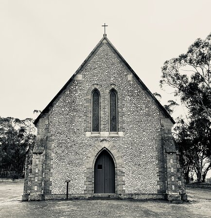 St Peter's Pebble Church景点图片
