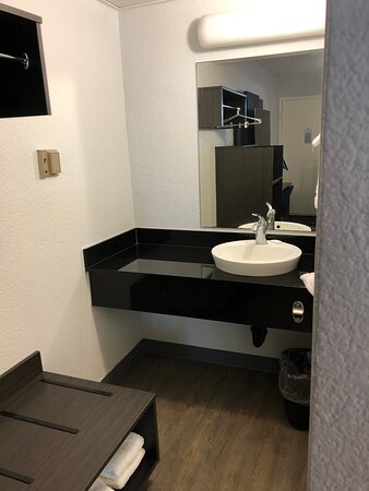 Motel 6 Seattle East - Issaquah-浴室