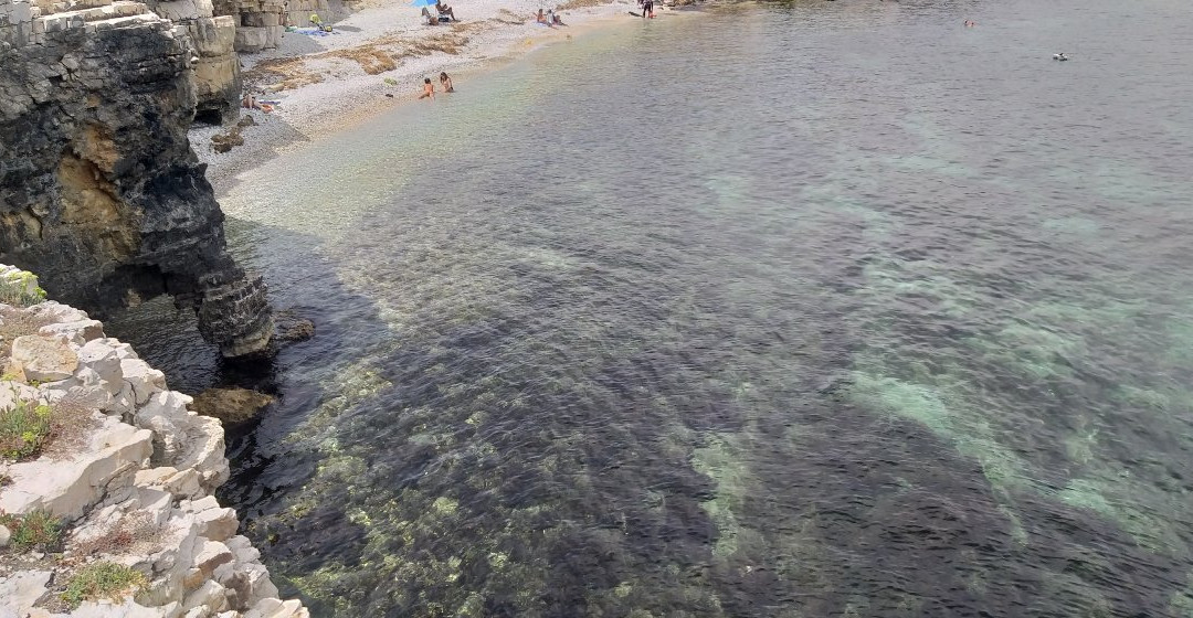 Spiaggia La Grotta-比谢列必去景点