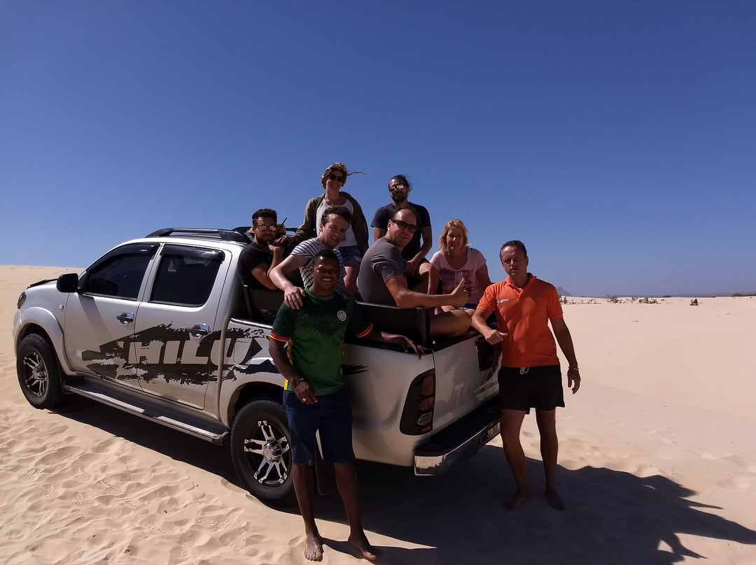 SolaCyberTours-萨尔雷必去景点