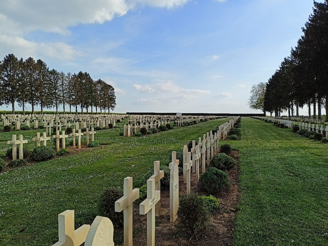 Necropole Nationale Cerny En Laonnois
