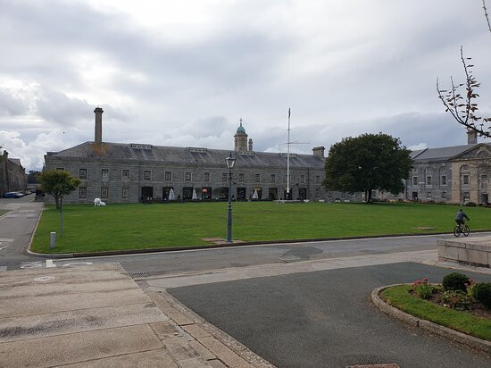 Admiral's House by Maison Pierre主图