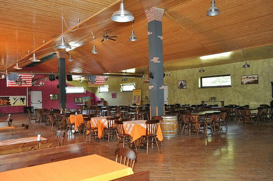 San Gillio餐馆和美食-Old River Saloon