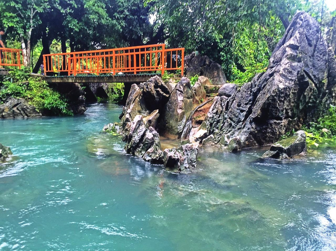 旺阳旅游景点-Tham Chang Cave