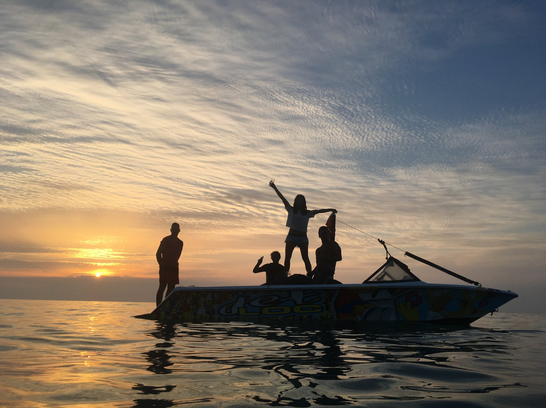 Jet Loc-Ile Rousse必去景点