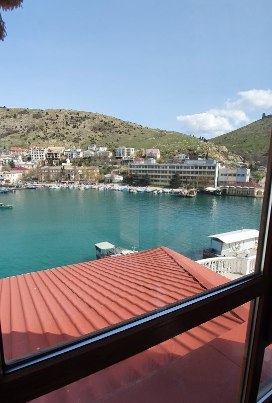 Tavros  Hotel