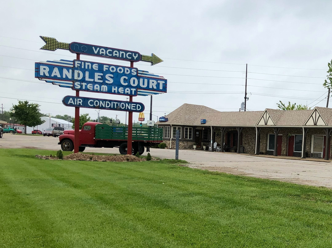 Historic Randles Court主图