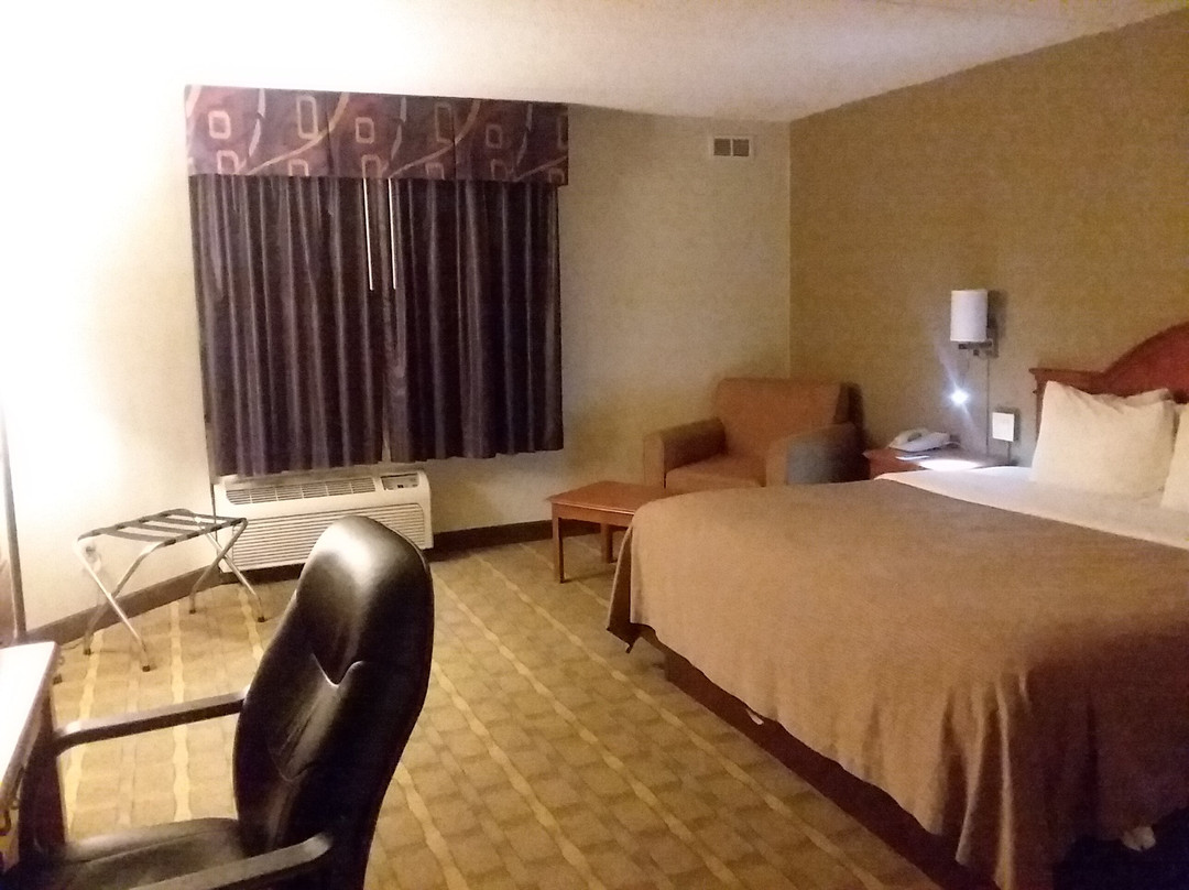 大学中心凯富酒店主图