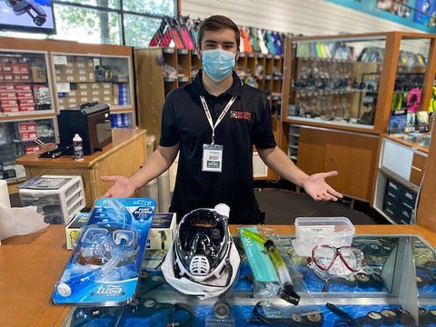 Divers Direct-达尼亚滩必去景点