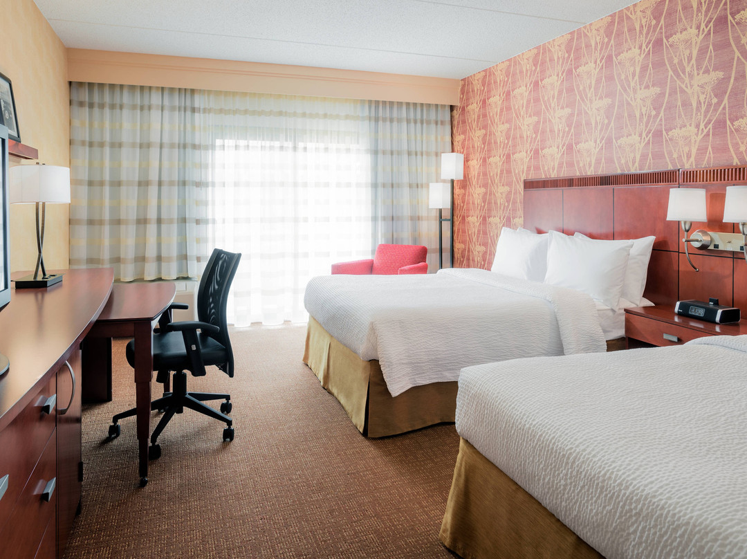 Courtyard by Marriott Chicago Naperville主图