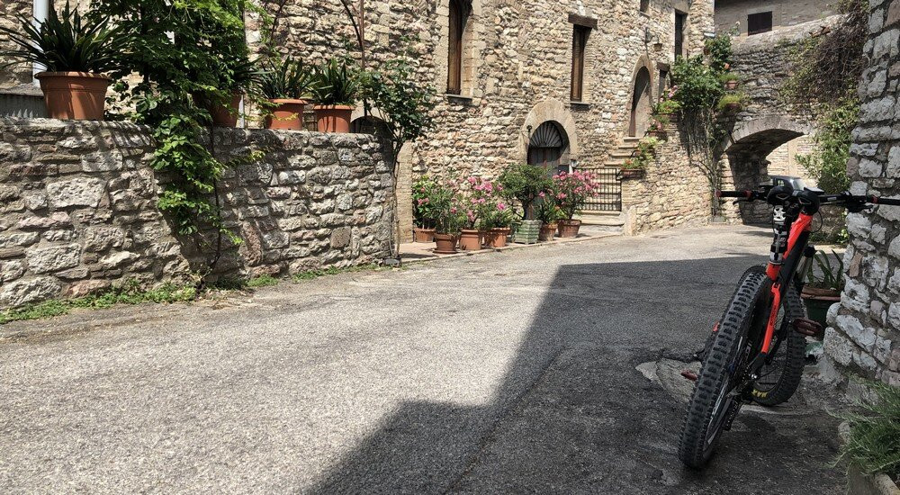 Noleggio E-Bike Biciclette Elettriche Assisi Umbria景点图片