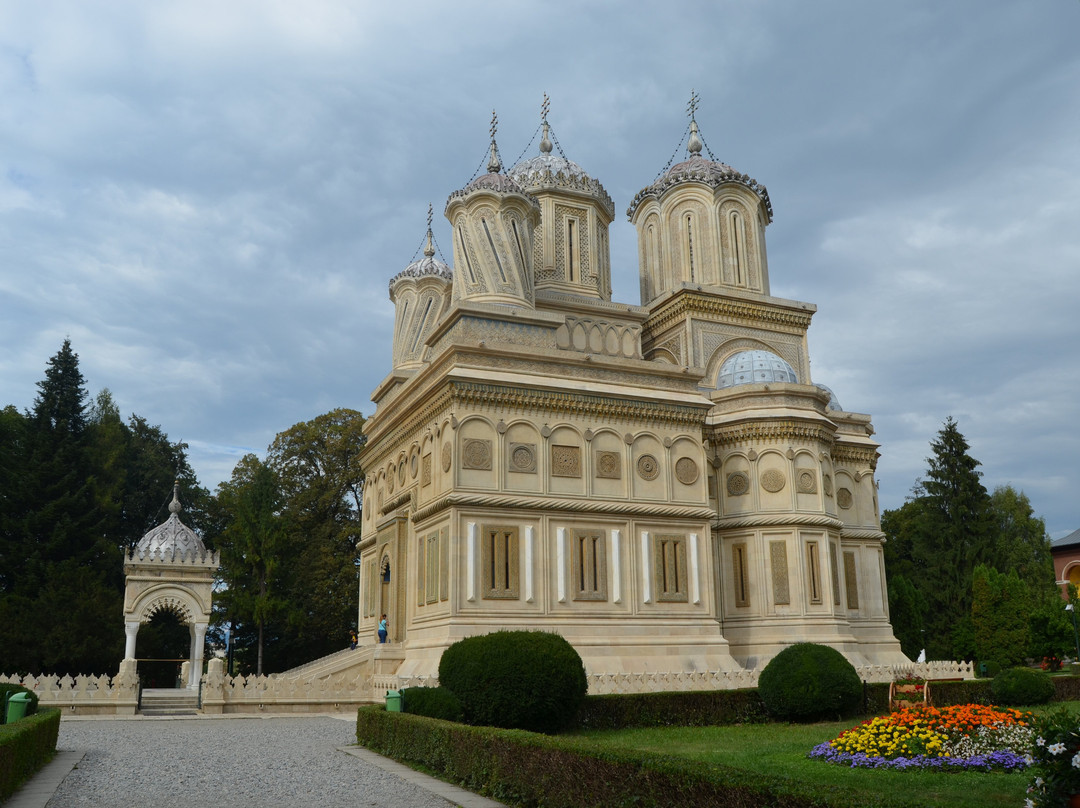 Curtea de Arges Cathedral景点图片
