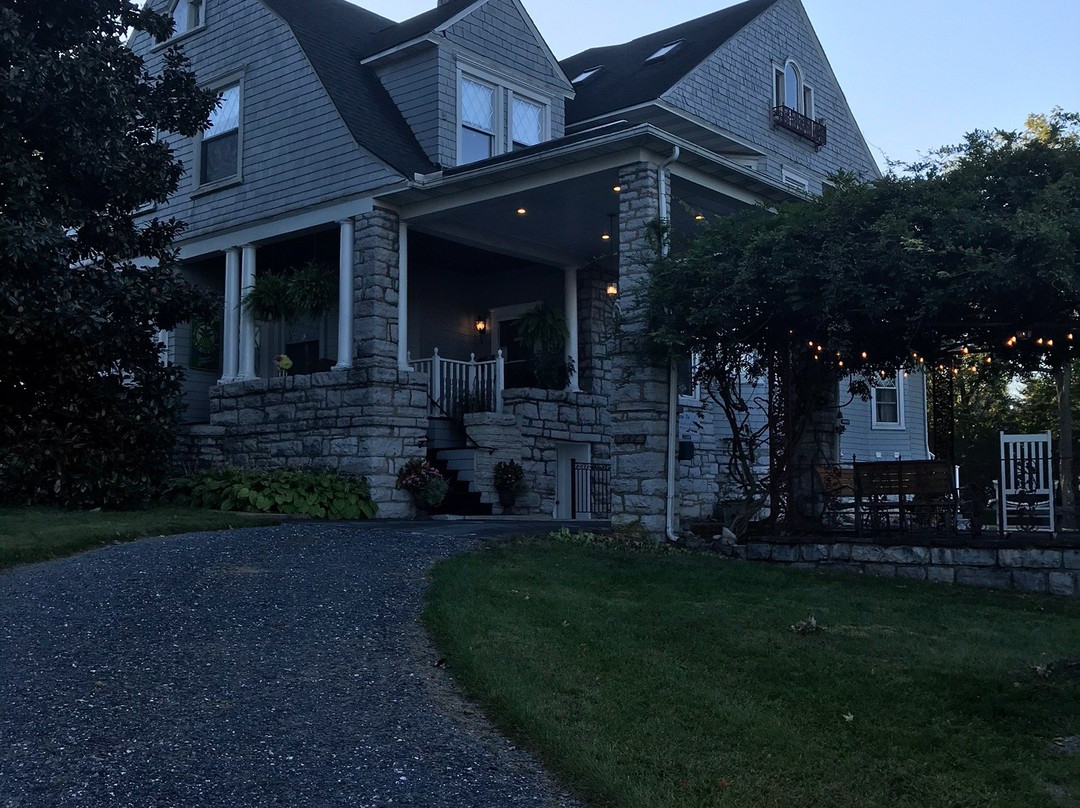 Friendly City Inn B&B主图