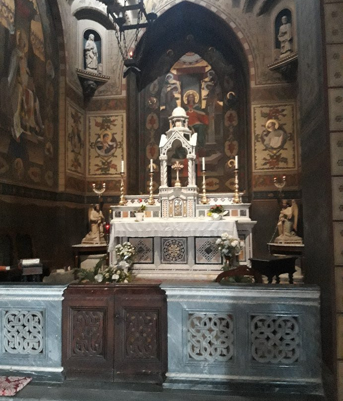 Cattedrale San Leopardo-奥西莫必去景点