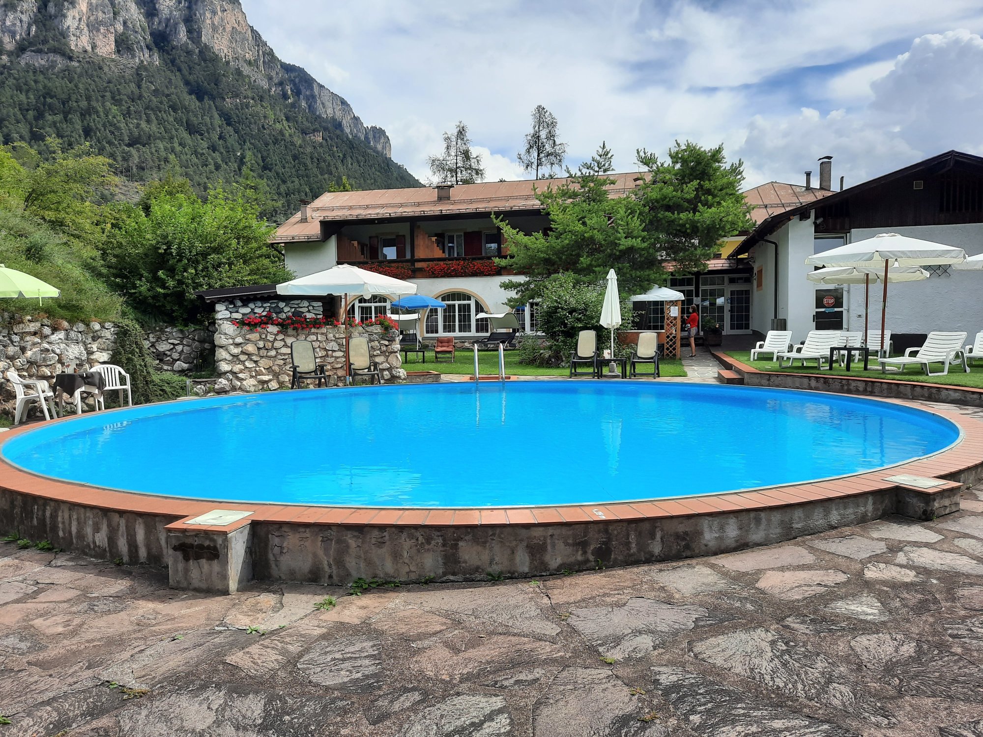 Hotel Rio Bianco-泳池