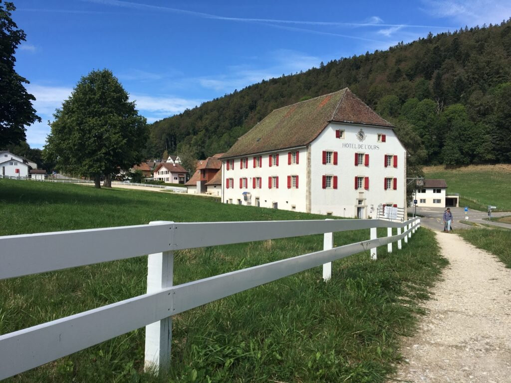 Bellelay餐馆和美食-RESTAURANT DE L’OURS BELLELAY