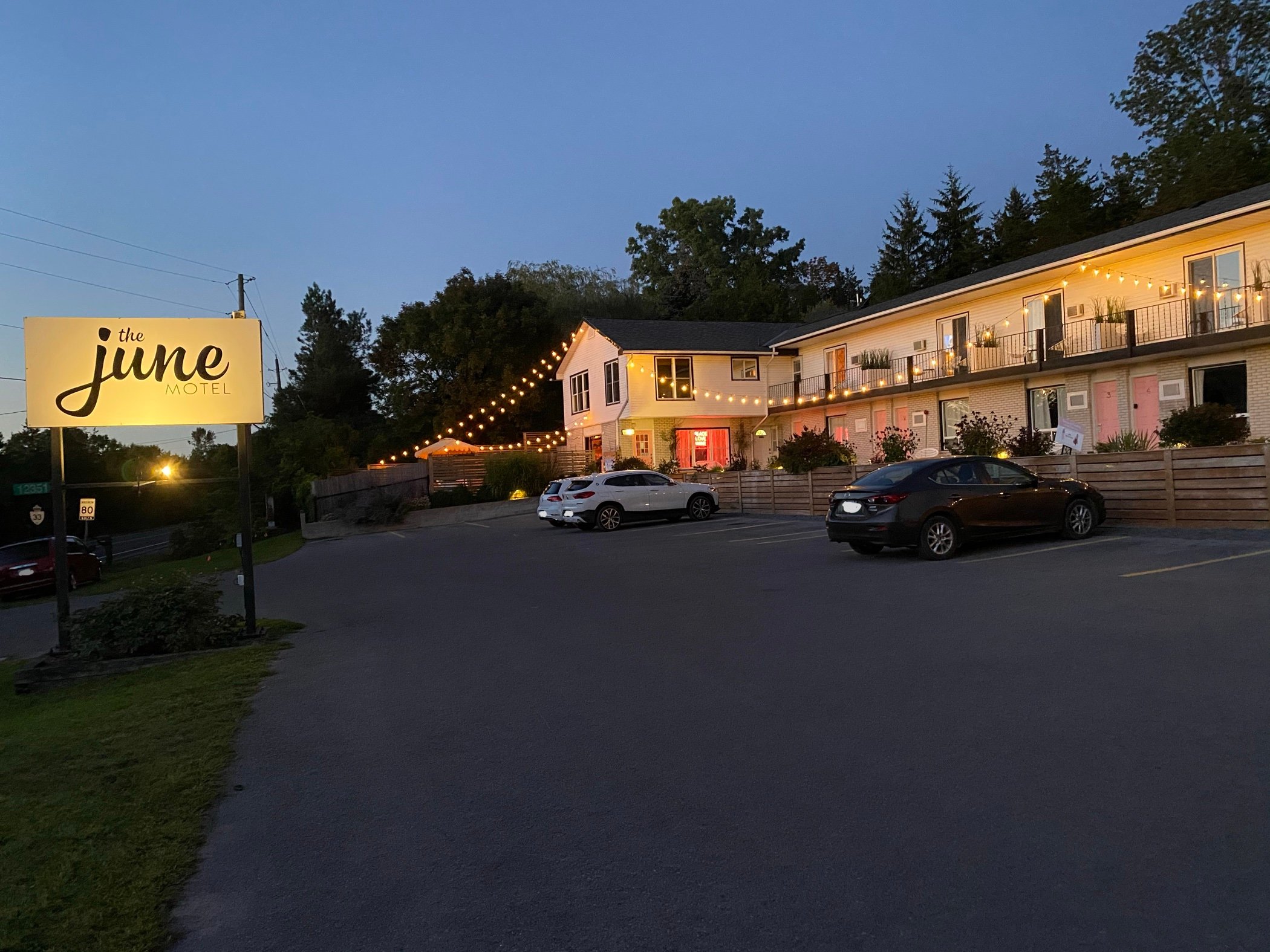 The June Motel-浴室