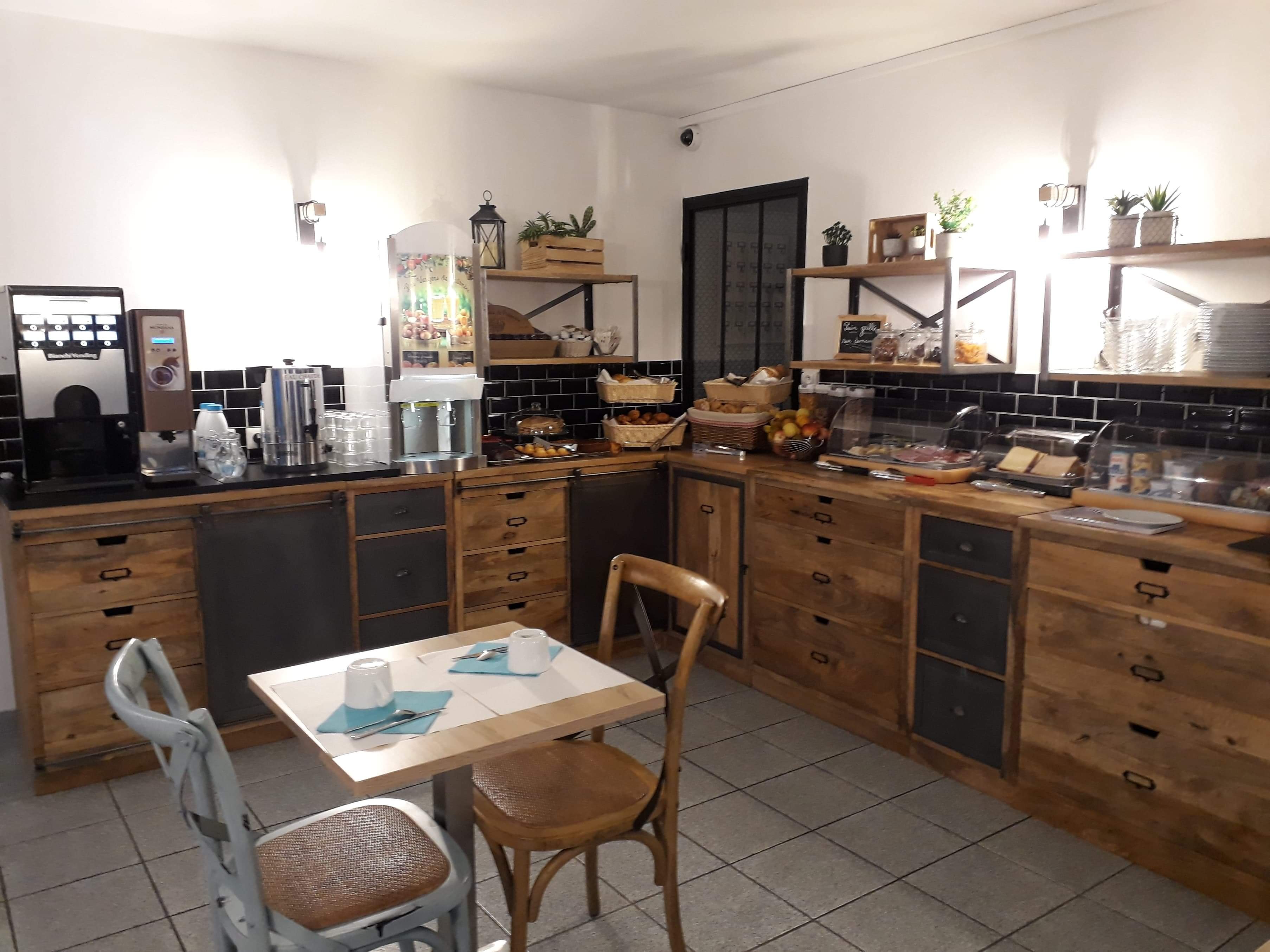 Hotel du Tregor-餐饮