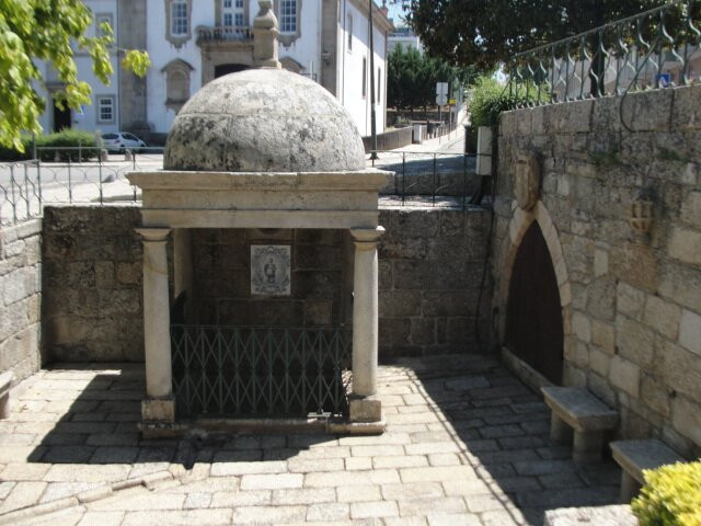 Fonte de Santa Cristina景点图片
