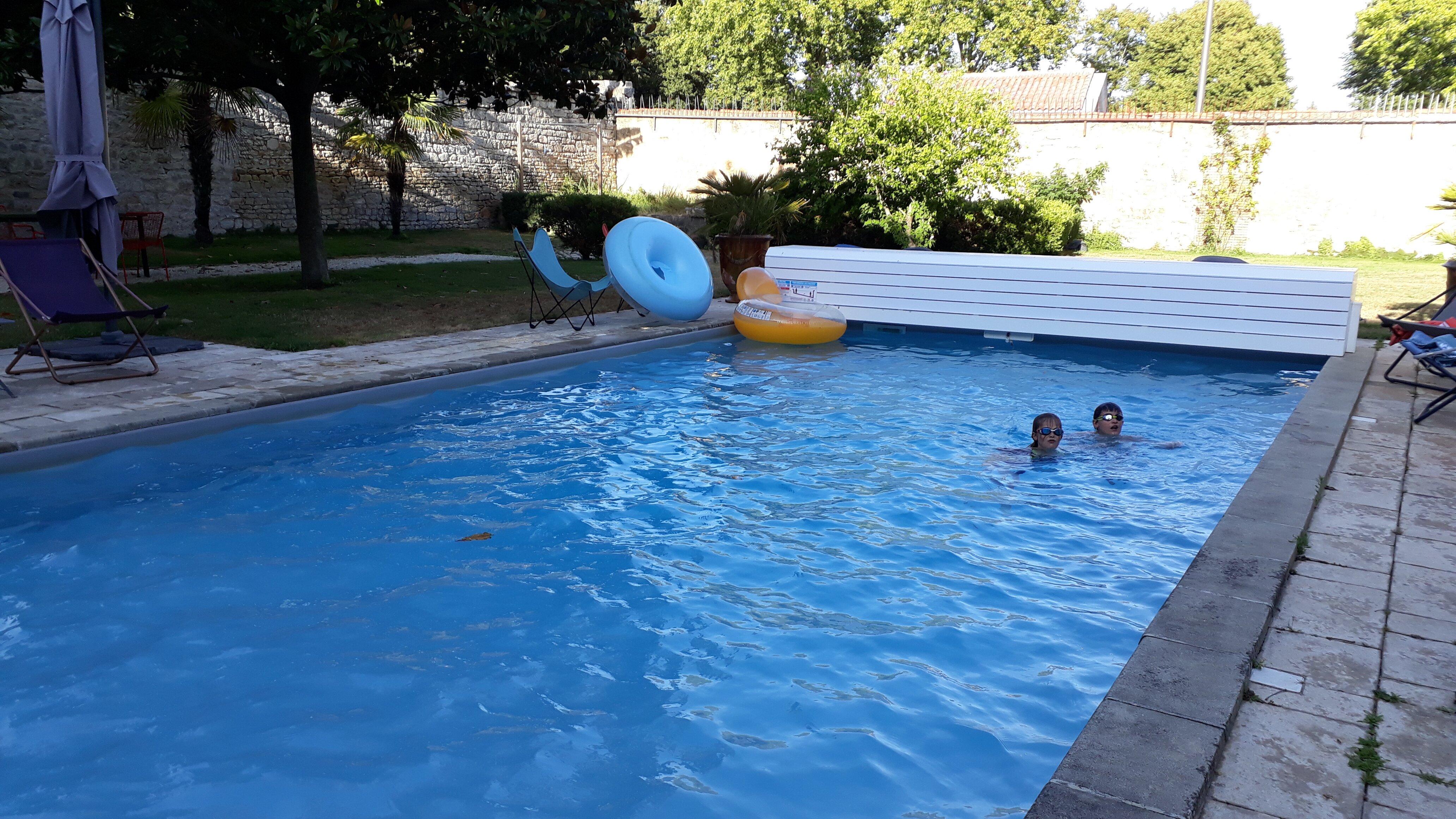 L'esprit Du 8-泳池