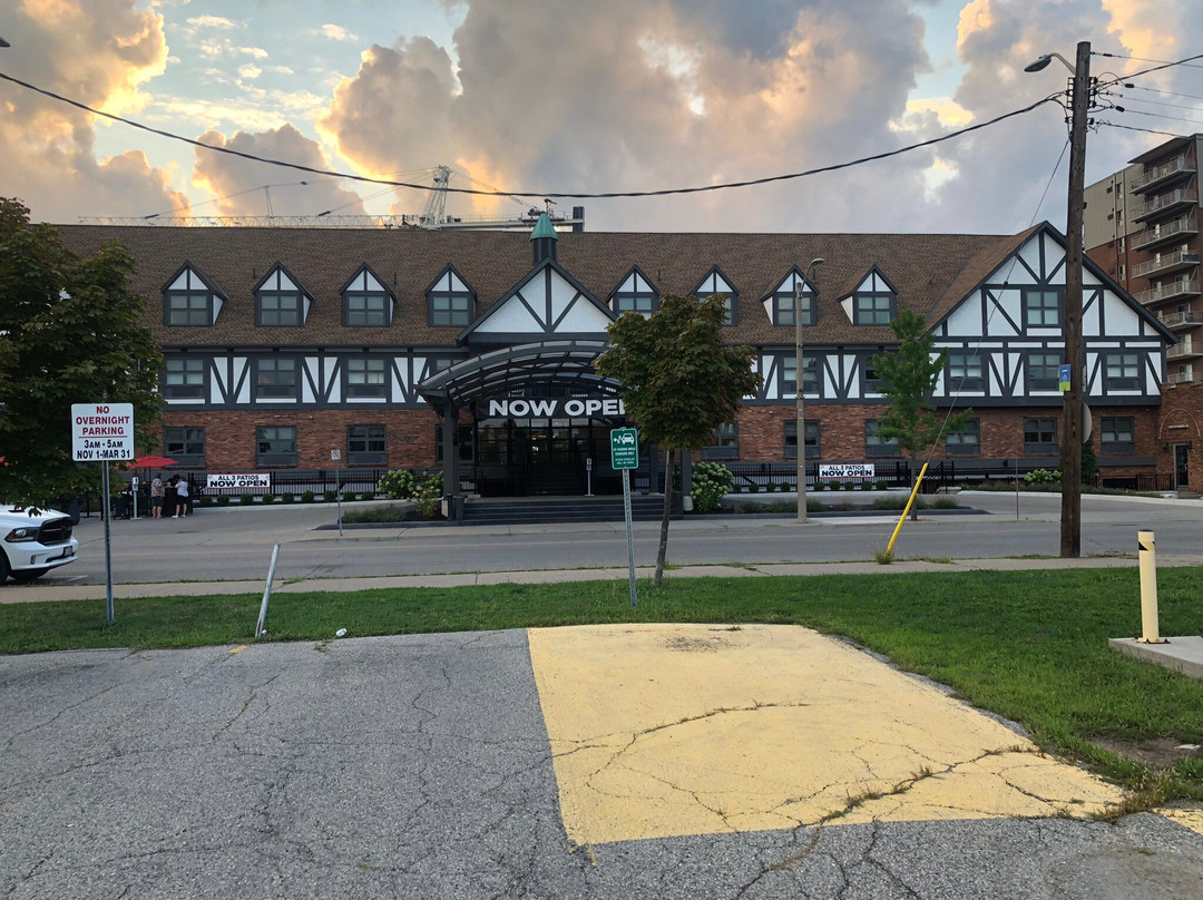 The Insignia Hotel, Sarnia, a Tribute Portfolio Hotel主图