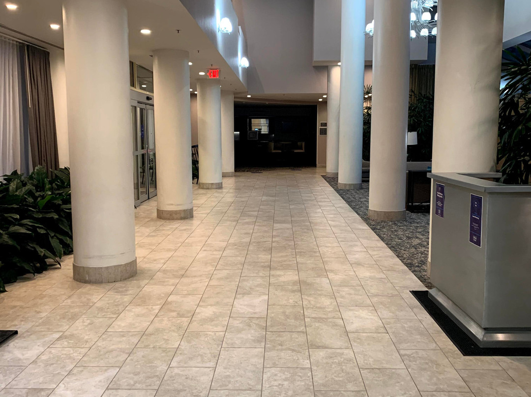 亚特兰大周界希尔顿套房酒店主图