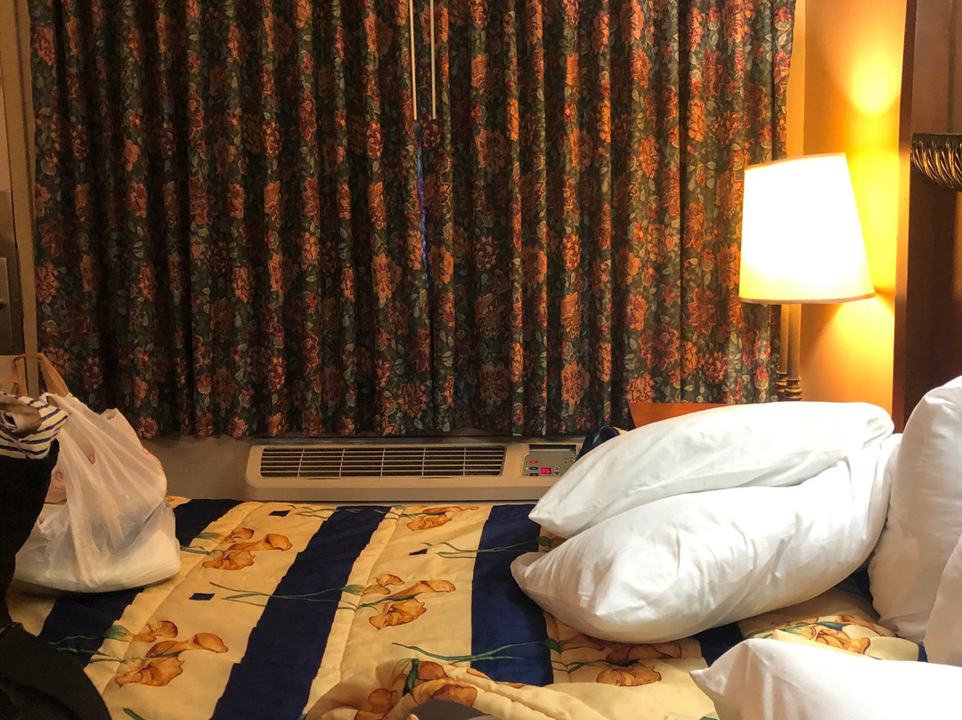 就寝时间套房酒店主图